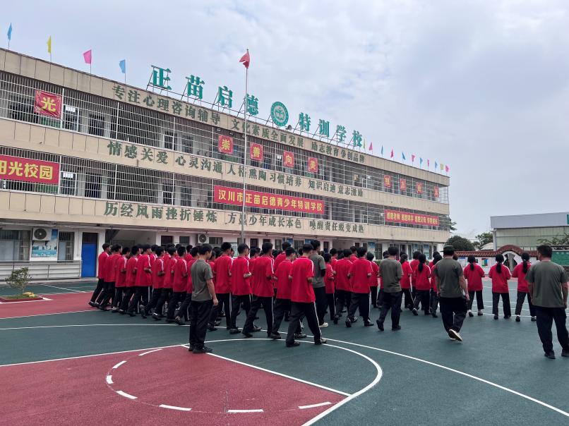 叛逆期孩子说“我不要读书了”，家长怎么说？