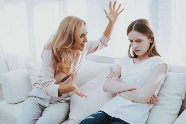 初中女孩游戏成瘾，家长如何帮助戒掉？